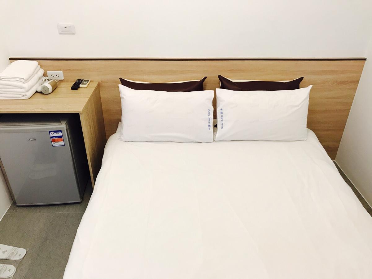Hostel Grano-House Taizhong Zewnętrze zdjęcie
